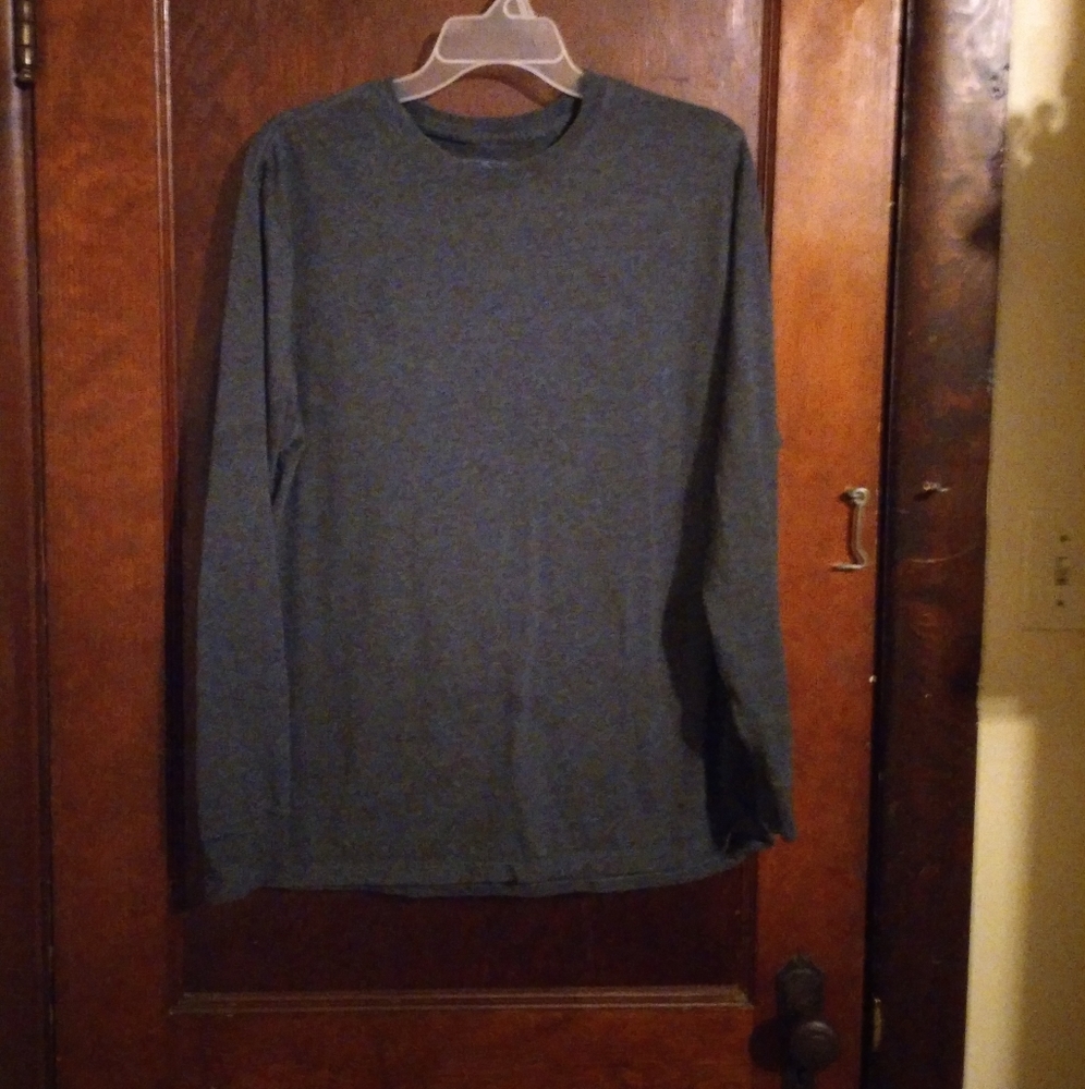 Men's long sleeve shirt
